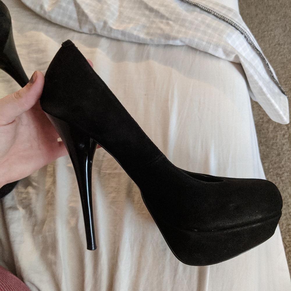 Steve Madden Black Suede Heels Caryssa